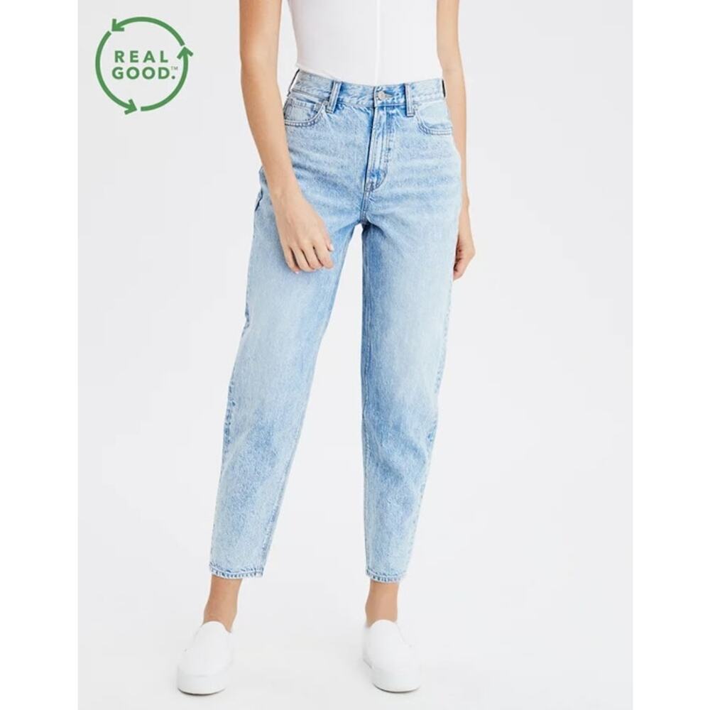 American eagle light wash Strigid mom jeans women's size 6